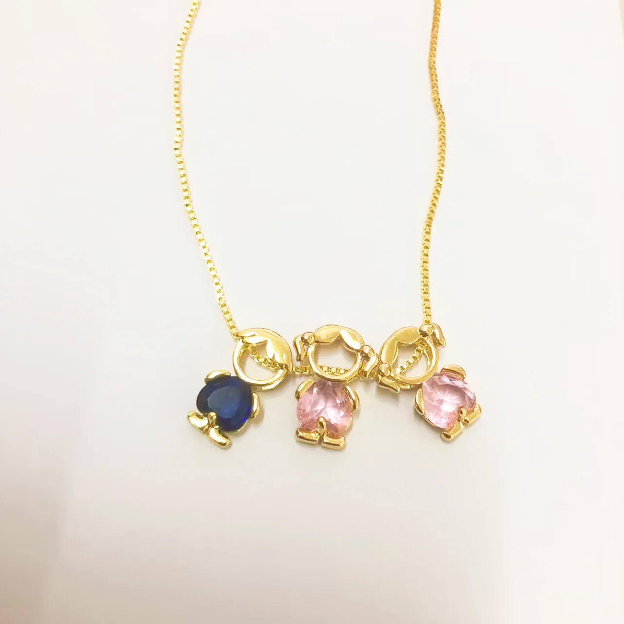 Little Loves™ Family Necklace - A Meaningful Gift Every Mom Will Treasure Forever ❤️
