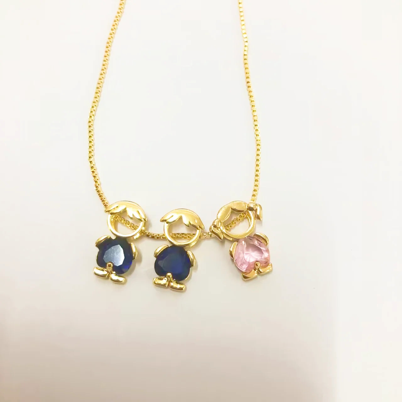 Little Loves™ Family Necklace - A Meaningful Gift Every Mom Will Treasure Forever ❤️